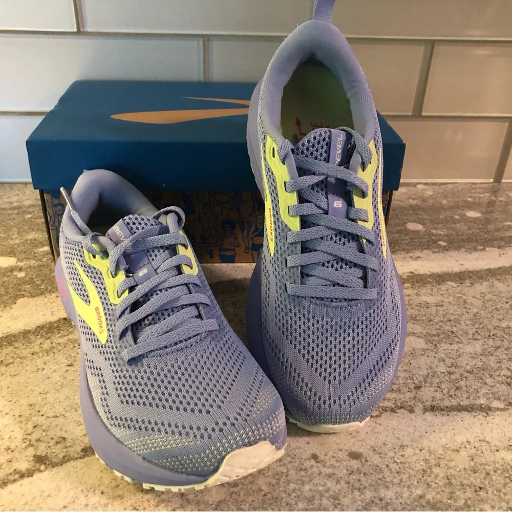 Brooks Women's Athletic Shoes - Light Blue and Lime - Picture 10 of 10